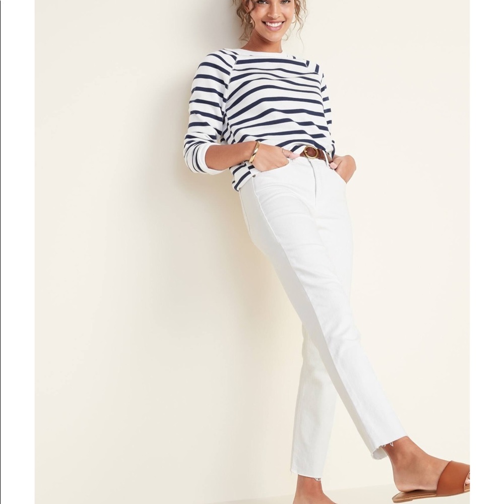 Old Navy Power Straight Jeans - Picture 3 of 6